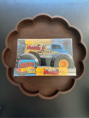 Oversized Hot Wheels Monster Trucks ~ Demo Delivery
